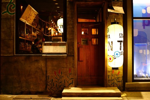 photos of meatpacking district, new york photos, capturing a photo with a feeling, nighttime new york