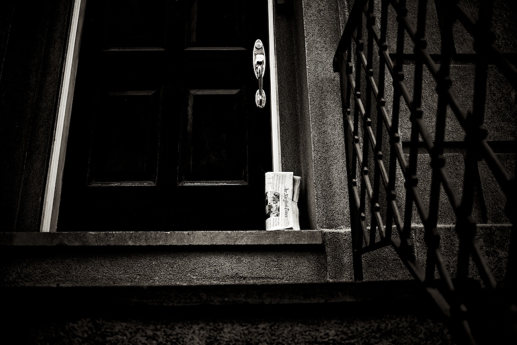 Zeiss 28mm f2 distagon lens