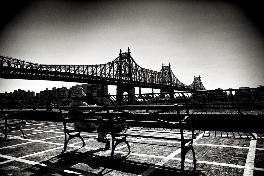 Zeiss 28mm f2.0 Distagon manual focus lens